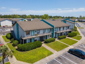 Shore House in Jacksonville, FL - Building Photo - Building Photo