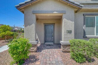 10699 Sariah Skye Ave in Las Vegas, NV - Building Photo - Building Photo