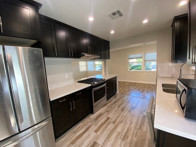 9059 Lucerne Ave, Unit 1 in Culver City, CA - Building Photo - Building Photo