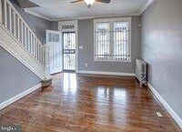 2822 E Chase St photo'