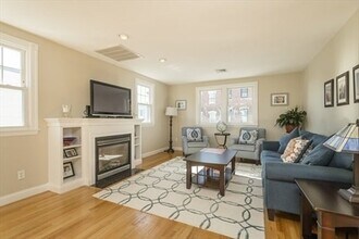 277 Bunker Hill St in Boston, MA - Building Photo - Building Photo