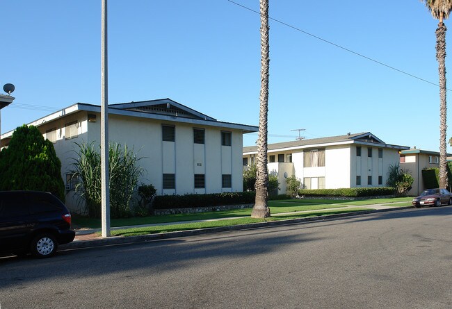 1150 W Casa Grande Ave in Anaheim, CA - Foto de edificio - Building Photo