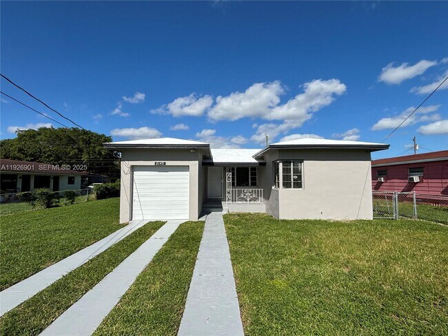 2145 NW 64th St in Miami, FL - Building Photo - Building Photo