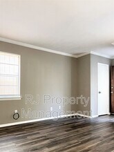 2093 Jefferson Ave in Memphis, TN - Building Photo - Building Photo