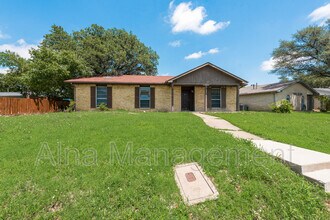 3108 Oak Hill Rd in Carrollton, TX - Building Photo - Building Photo