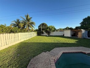 2451 SW 86th Ave in Miramar, FL - Building Photo - Building Photo