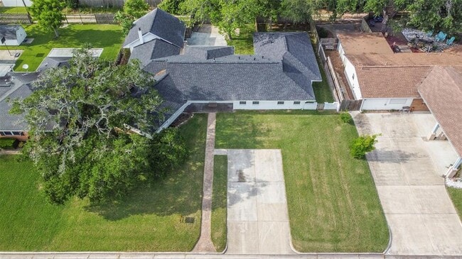 property at 22 13th St N