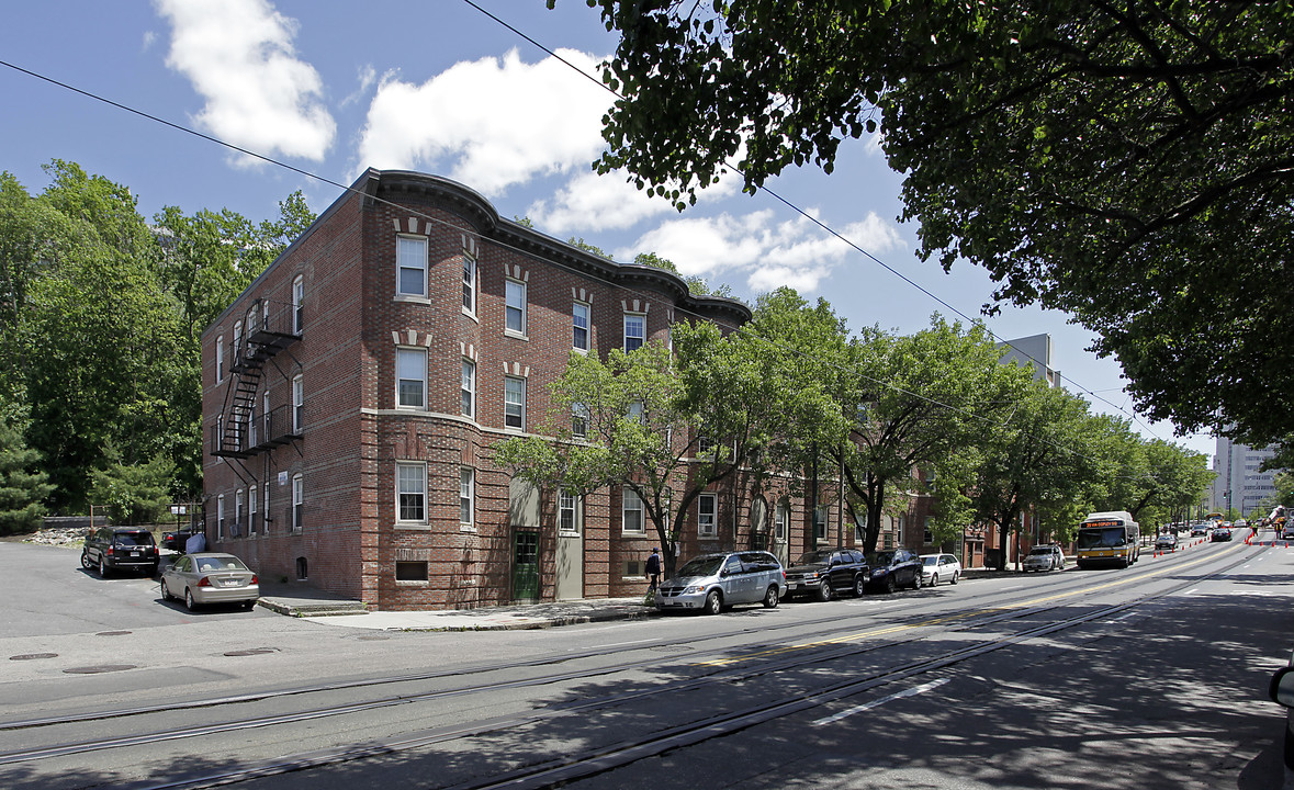 46-82 S Huntington Ave in Boston, MA - Foto de edificio