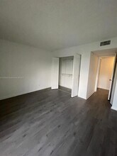 8610 N Sherman Cir, Unit 304 in Miramar, FL - Building Photo - Building Photo