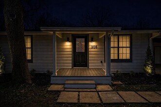 305 E Kirby Ave in Quinlan, TX - Building Photo - Building Photo