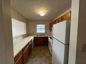 1031 Ancestry Dr in Fayetteville, NC - Building Photo - Building Photo