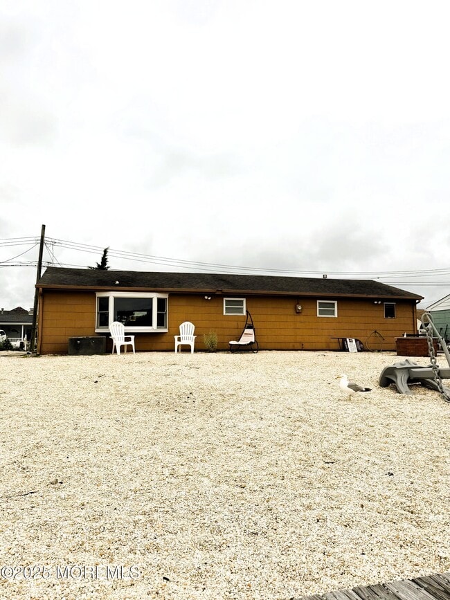 property at 17 Davey Jones Way
