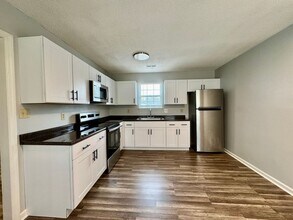 303 Running Rd in Jacksonville, NC - Building Photo - Building Photo