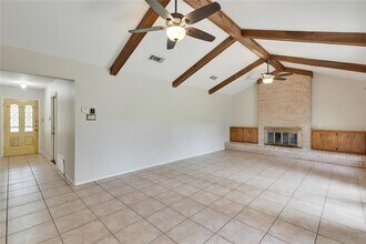 10407 Button Quail Dr in Austin, TX - Building Photo - Building Photo