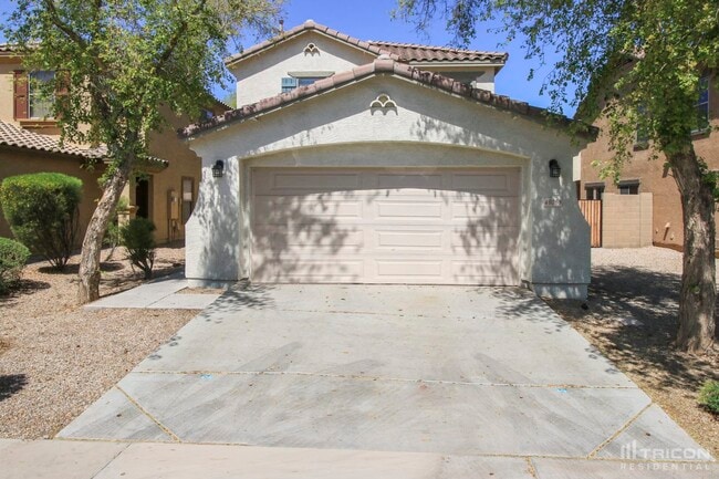 property at 40268 W Helen Ct