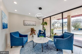 4201 Cherry Hill Rd in Arlington, VA - Building Photo - Building Photo