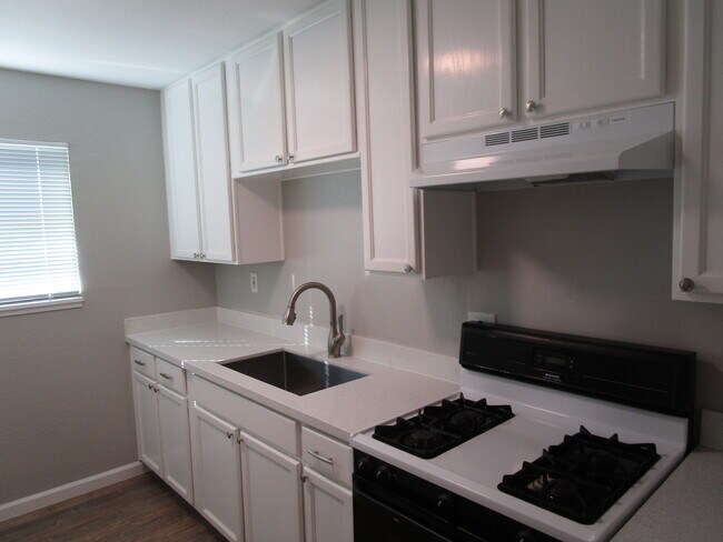 219 E Travis Blvd in Fairfield, CA - Building Photo - Building Photo