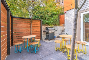 Soleil Apartments in Seattle, WA - Building Photo