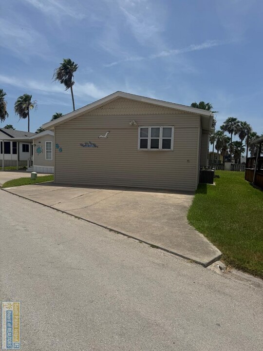 34 Abalone Cir in Port Isabel, TX - Building Photo