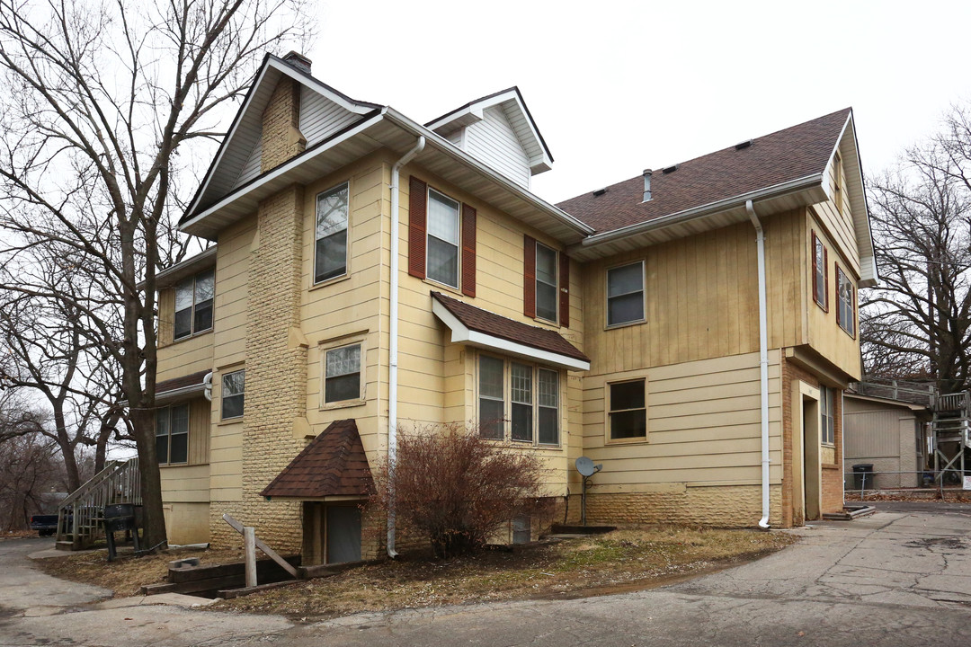 3407 Forest Ave in Des Moines, IA - Foto de edificio