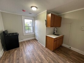 164 S 10th St, Unit 3