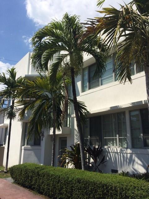 property at 621 11th St