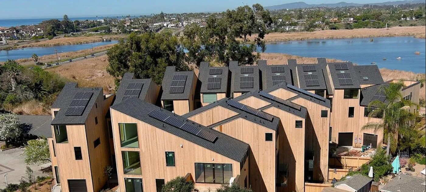 582 Laguna Dr in Carlsbad, CA - Building Photo