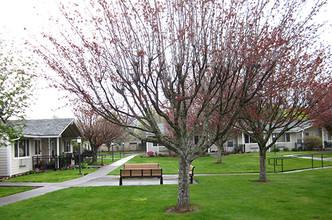 Arends Place I & II in Hood River, OR - Building Photo - Building Photo