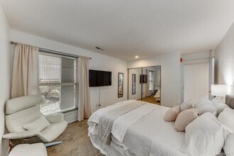 9517 NE 180th St in Bothell, WA - Building Photo - Building Photo