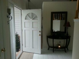 880 Brande Ct in Shalimar, FL - Building Photo