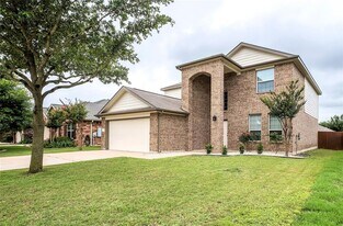 111 Colthorpe Ln in Hutto, TX - Building Photo