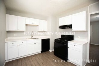 1112 Ray Rd in Jacksonville, AR - Building Photo - Building Photo