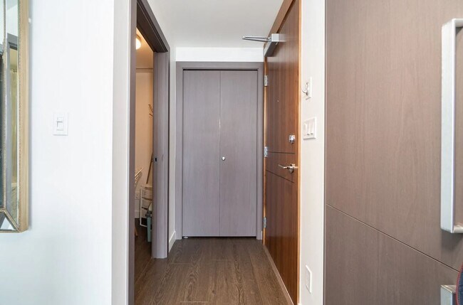 6538 Nelson Av in Burnaby, BC - Building Photo - Building Photo