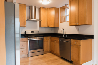 762 S 5th St-Unit -2 in Philadelphia, PA - Building Photo - Building Photo