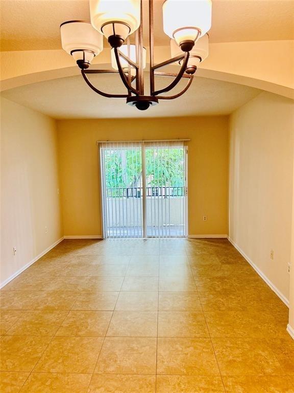 1103 Belmont Ln in North Lauderdale, FL - Foto de edificio - Building Photo