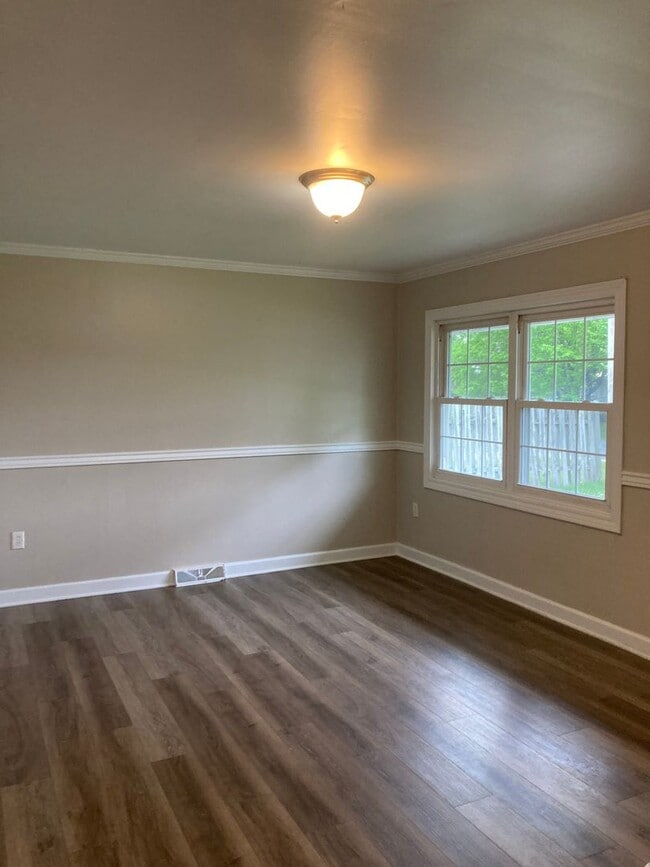 210 8th St E in Milan, IL - Building Photo - Building Photo