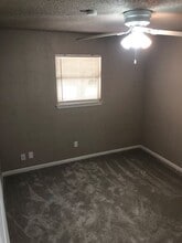 809 Rosedale Dr in Hewitt, TX - Building Photo - Building Photo