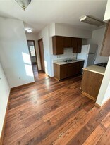 813 Delaware St in Jewell, KS - Building Photo