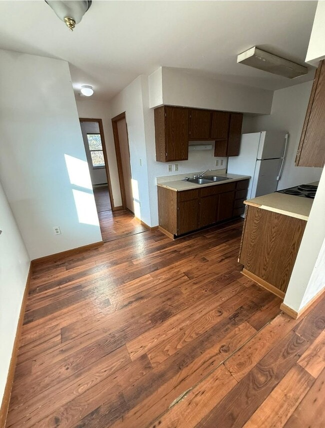 property at 813 Delaware St