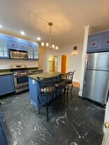 200 Hyde Park Ave, Unit 3 in Boston, MA - Building Photo