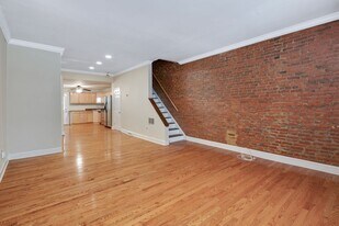 1819 Pemberton St in Philadelphia, PA - Building Photo