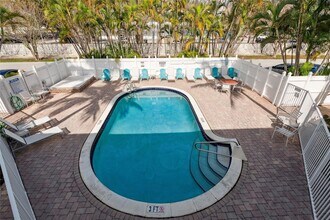 1878 NE 46th St, Unit C8C in Fort Lauderdale, FL - Foto de edificio - Building Photo