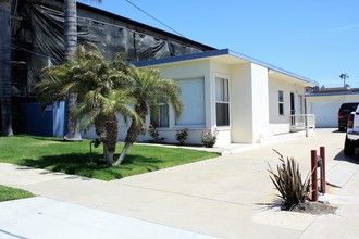 The Cherry Apartments in Carlsbad, CA - Building Photo - Building Photo