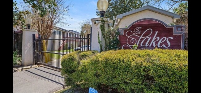 property at 1345 Airport Dr