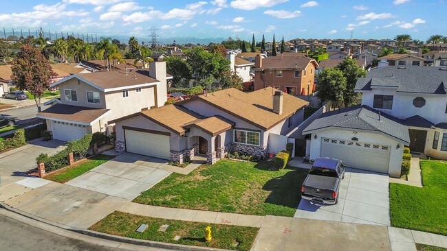 1688 Bruin St in Los Angeles, CA - Building Photo - Building Photo