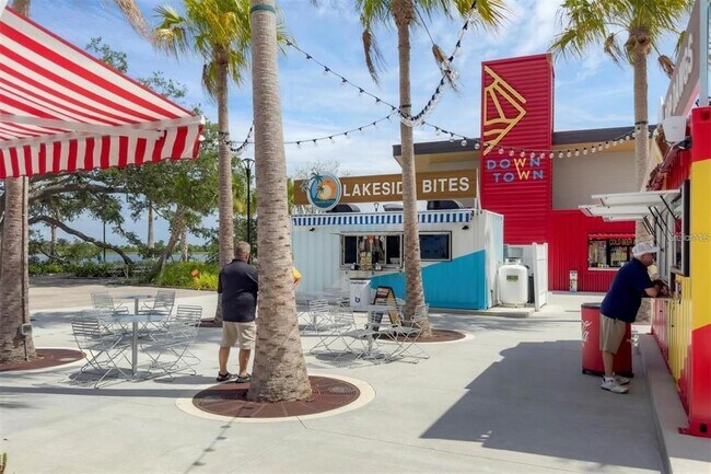 19095 Cabernet Ct in Venice, FL - Building Photo - Building Photo