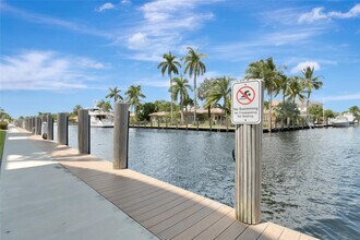 3121 NE 51st St in Fort Lauderdale, FL - Building Photo - Building Photo