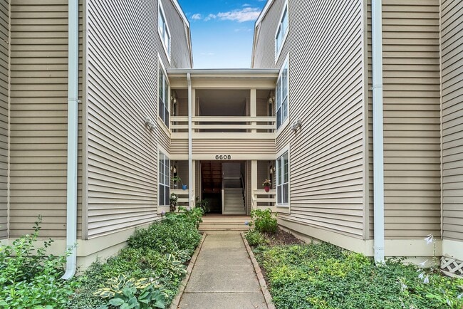 6608 Jupiter Hills Cir in Alexandria, VA - Building Photo - Building Photo