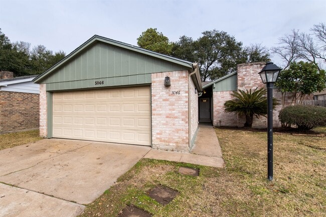 5046 Spring Forest Dr in Houston, TX - Building Photo - Building Photo