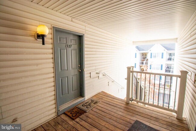 1337 Waterford Dr in Edison, NJ - Building Photo - Building Photo